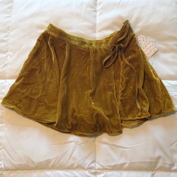 ❤️ sold Free People skirt/shorts! - Picture 5 of 8